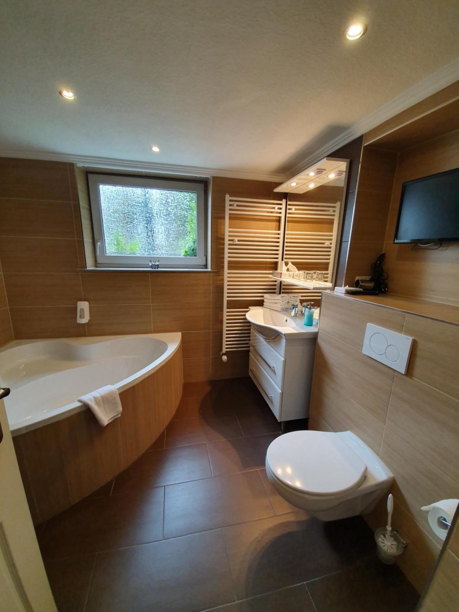 Turmhotel Weserblick Bremen Ngoại thất bức ảnh